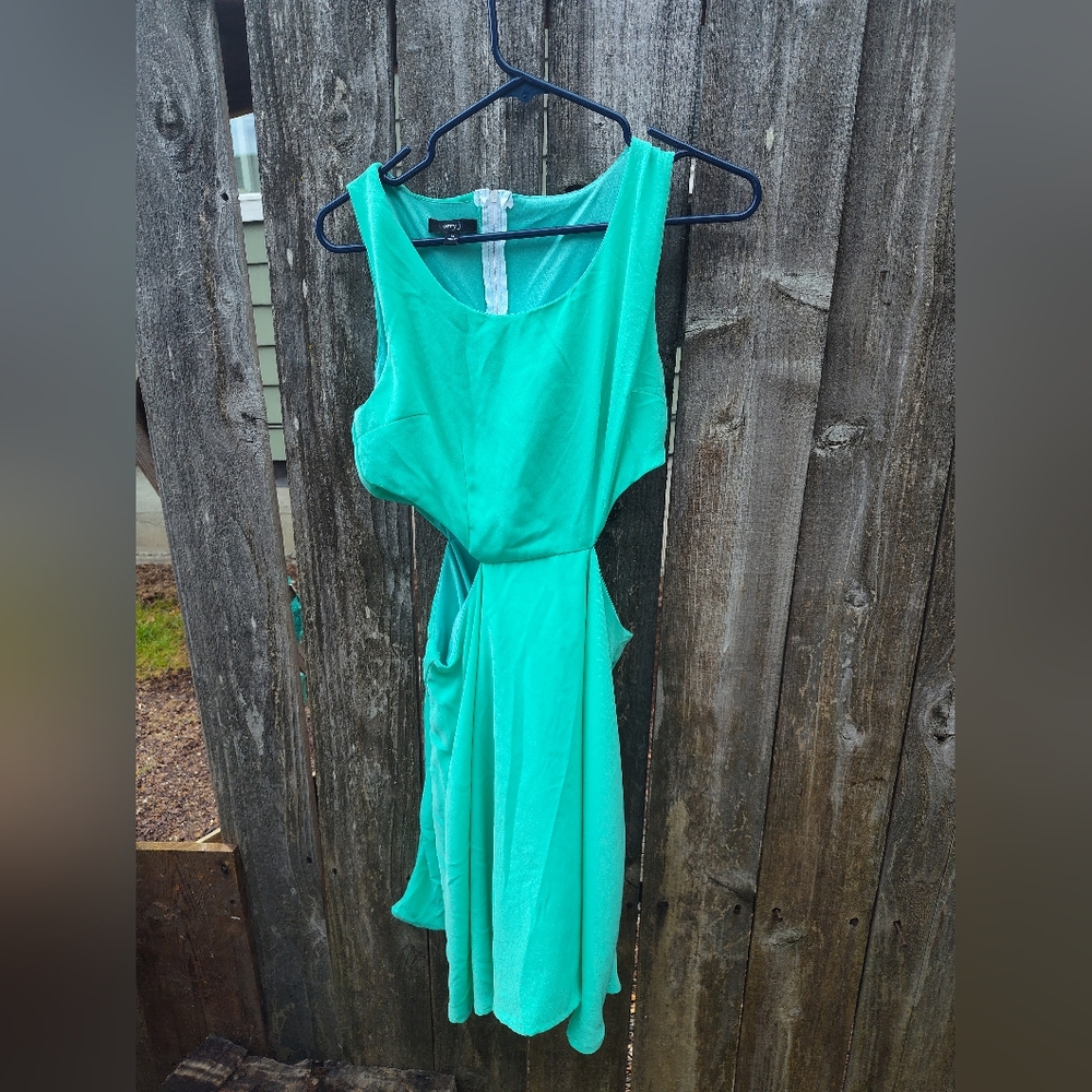 Women's mint cutout dress sz m by very J